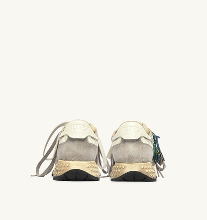 REELWIND SUPER VINTAGE SNEAKERS IN WOODSMOKE AND WHITE SUEDE AND NYLON