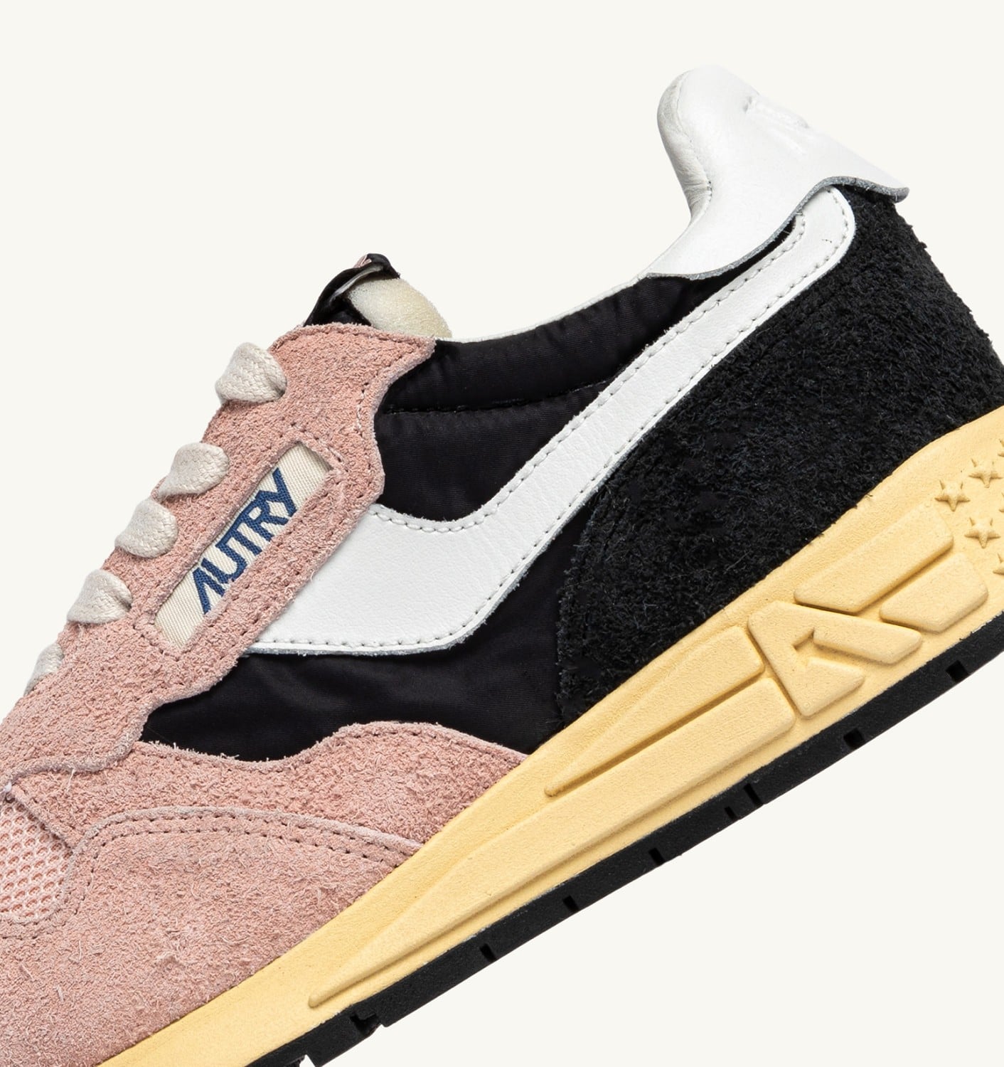 REELWIND LOW SNEAKERS IN BLACK AND ROSA NYLON AND SUEDE