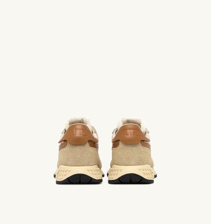 REELWIND LOW SNEAKERS IN ECRU AND CATHAY SPICE SUEDE AND NYLON