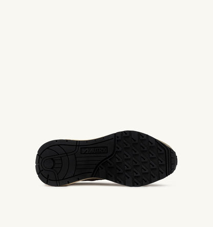 REELWIND LOW SNEAKERS IN ECRU AND CATHAY SPICE SUEDE AND NYLON
