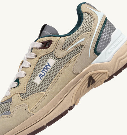 HYPERWAY SNEAKERS IN ECRU AND SPA BLUE SUEDE AND MESH