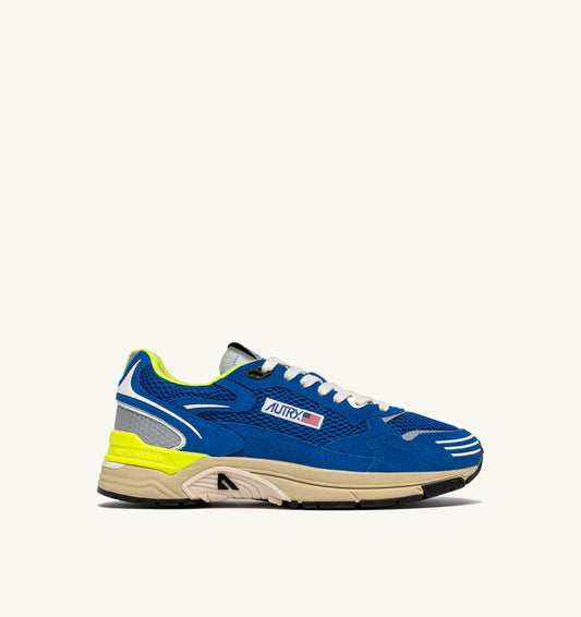 HYPERWAY SNEAKERS IN PRINCESS BLUE AND VANILLA ICE MESH AND SUEDE