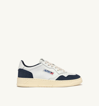 MEDALIST LOW SNEAKERS IN WHITE LEATHER AND DENIM SUEDE
