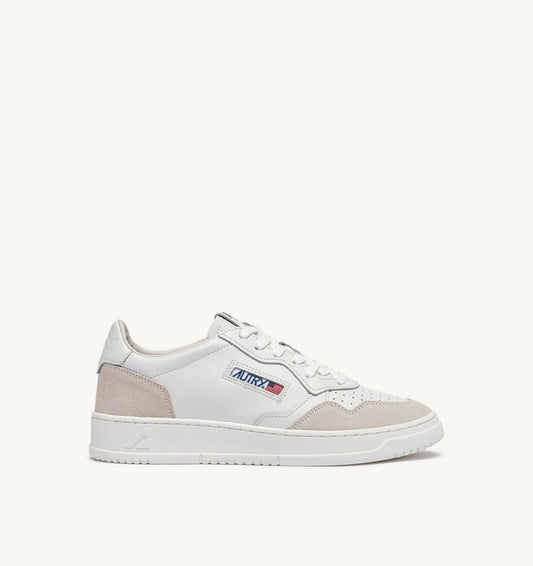 MEDALIST LOW SNEAKERS IN WHITE LEATHER AND SUEDE