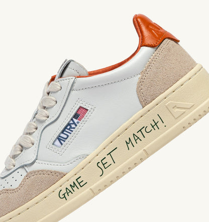 MEDALIST LOW SNEAKERS IN LEATHER AND SUEDE COLOR WHITE AND HAWAIIAN SUNSET WITH LETTERING