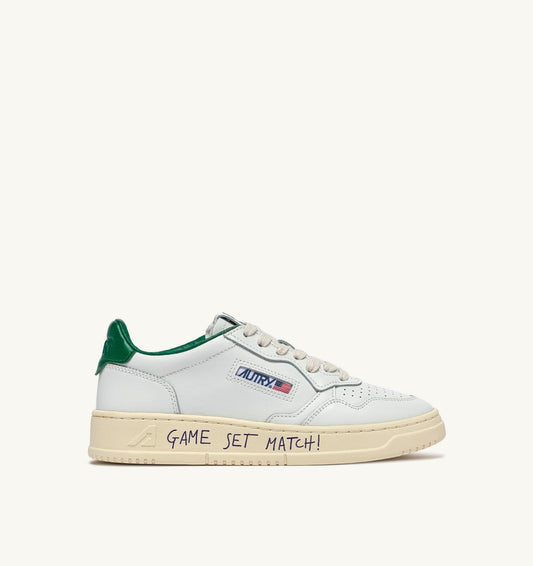 MEDALIST LOW SNEAKERS IN LEATHER COLOR WHITE AND GREEN JACKET WITH LETTERING