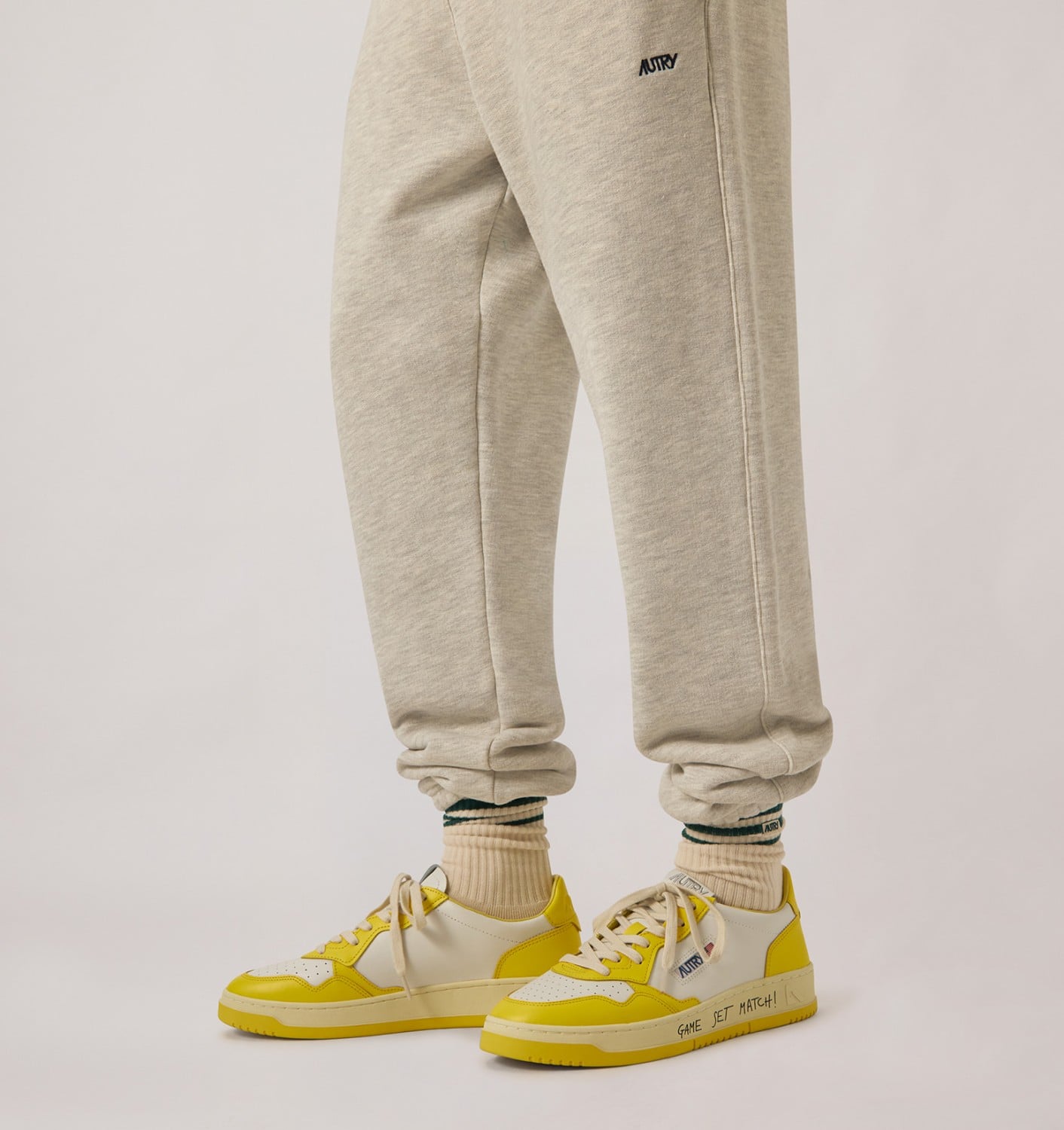 MEDALIST LOW SNEAKERS IN WHITE AND SLICKER LEATHER WITH LETTERING