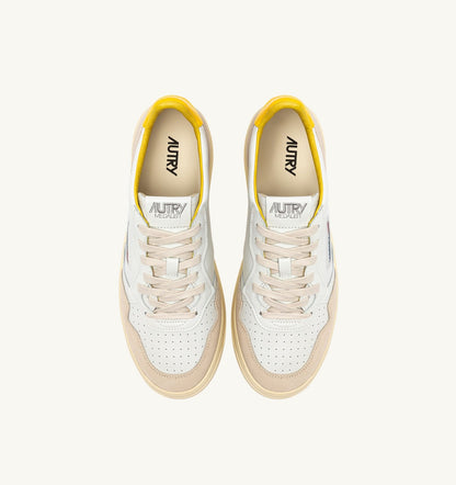 MEDALIST LOW SNEAKERS IN WHITE LEATHER AND SLICKER SUEDE WITH LETTERING