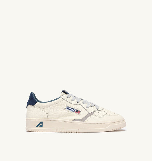 MEDALIST LOW SNEAKERS IN BLUE DEPTHS AND VAPOR LEATHER