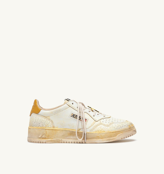 MEDALIST LOW SUPER VINTAGE SNEAKERS IN WHITE AND YELLOW LEATHER