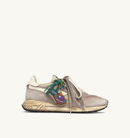 REELWIND SUPER VINTAGE SNEAKERS IN WOODSMOKE AND WHITE SUEDE AND NYLON
