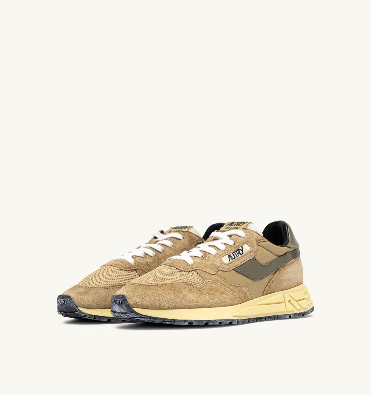 REELWIND LOW SNEAKERS IN FOAM SUGAR AND COVERT GREEN NYLON AND SUEDE