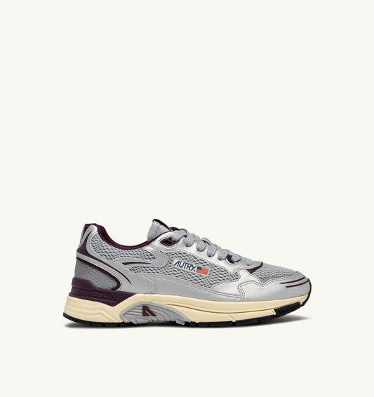 HYPERWAY SNEAKERS IN SILVER, HARBOR MIST AND FIG SYNTHETIC LEATHER AND MESH