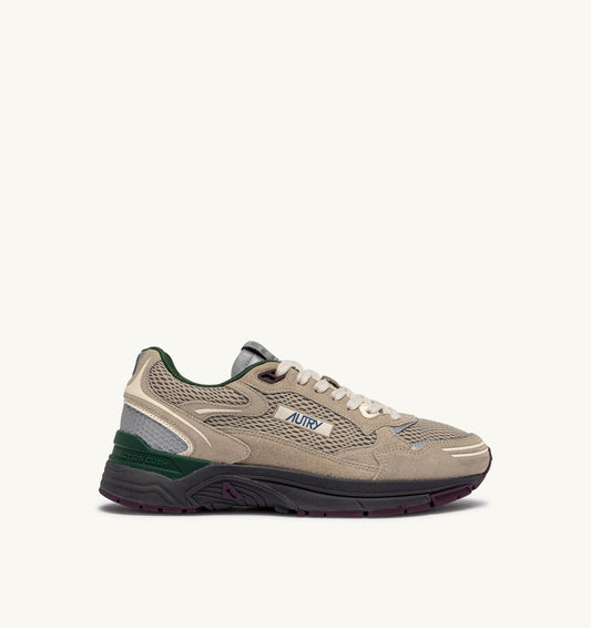 HYPERWAY SNEAKERS IN BISCUIT AND AFTERGLOW SUEDE AND MESH