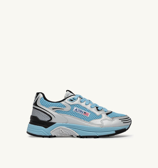 HYPERWAY SNEAKERS IN SILVER BLACK AND FORGET ME NOT SYNTHETIC LEATHER AND MESH