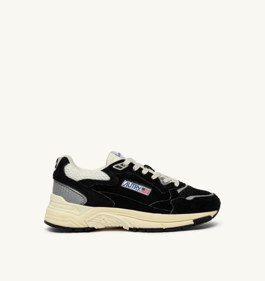 HYPERWAY SNEAKERS IN BLACK AND SILVER MESH AND SUEDE