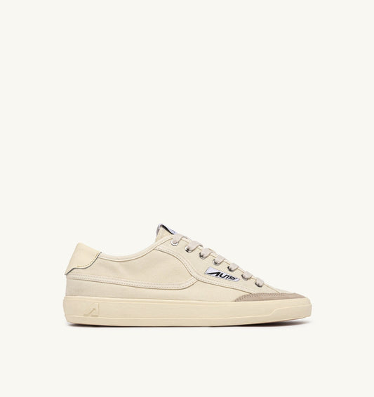 WINDSCAPE LOW SNEAKERS IN CREAM CANVAS