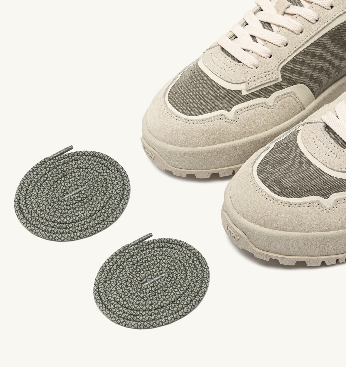 WILDPACE LOW SNEAKERS IN ELM AND WHITE CORDURA AND SUEDE