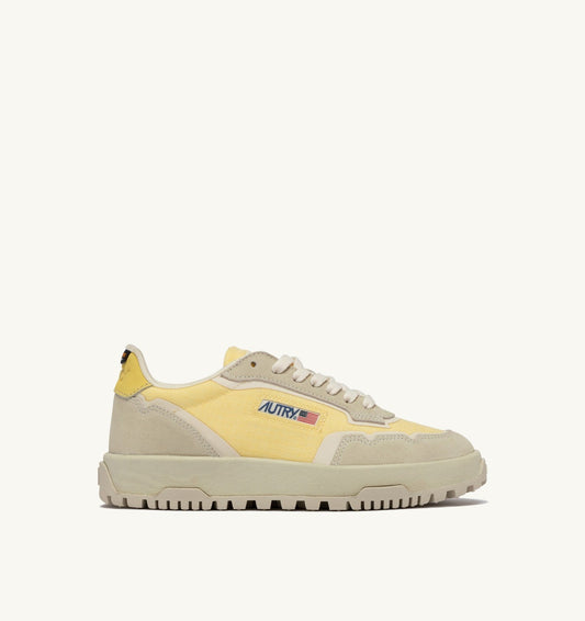 WILDPACE LOW SNEAKERS IN WHITE AND LEMON MERINGUE CORDURA AND SUEDE
