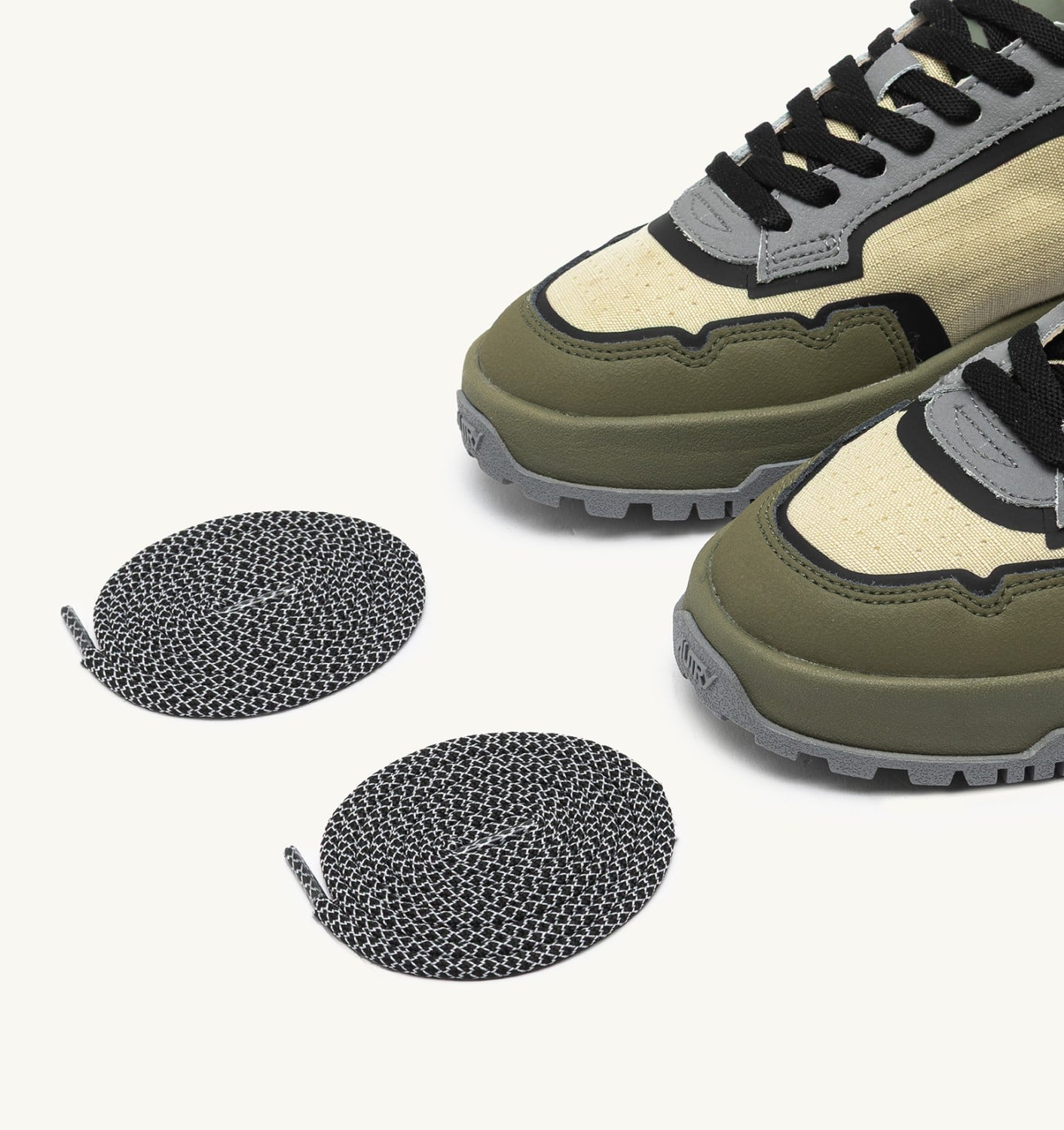 WILDPACE LOW SNEAKERS IN RIPSTOP NYLON AND LEATHER COLOR CASTLE WALL AND TITANIUM