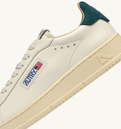 DALLAS LOW SNEAKERS IN MARSHMALLOW AND DARK SEA LEATHER
