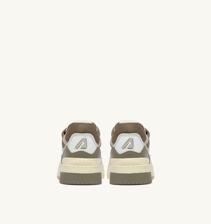 SNEAKERS CLC LOW IN WHITE PELICAN AND COVERT GREEN LEATHER AND SUEDE