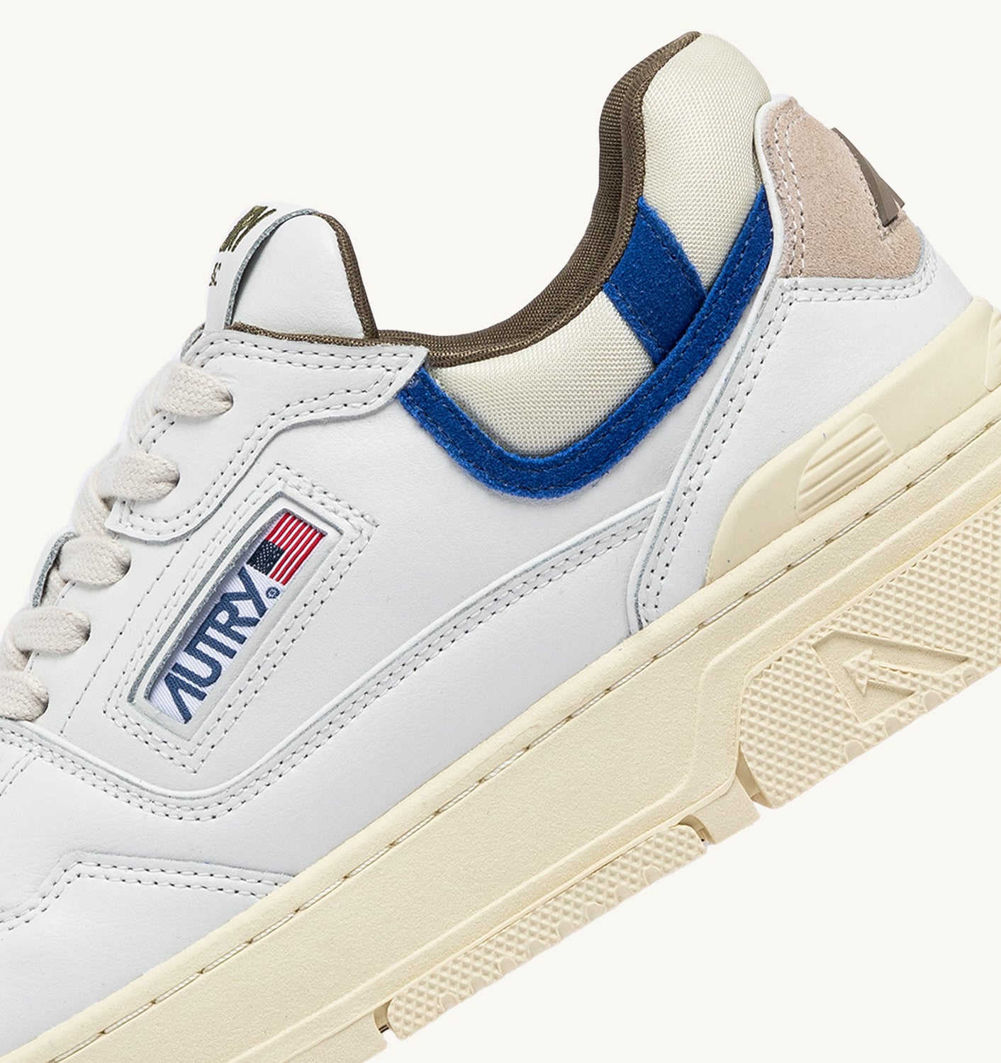 CLC LOW SNEAKERS IN WHITE LEATHER AND BLUE SUEDE