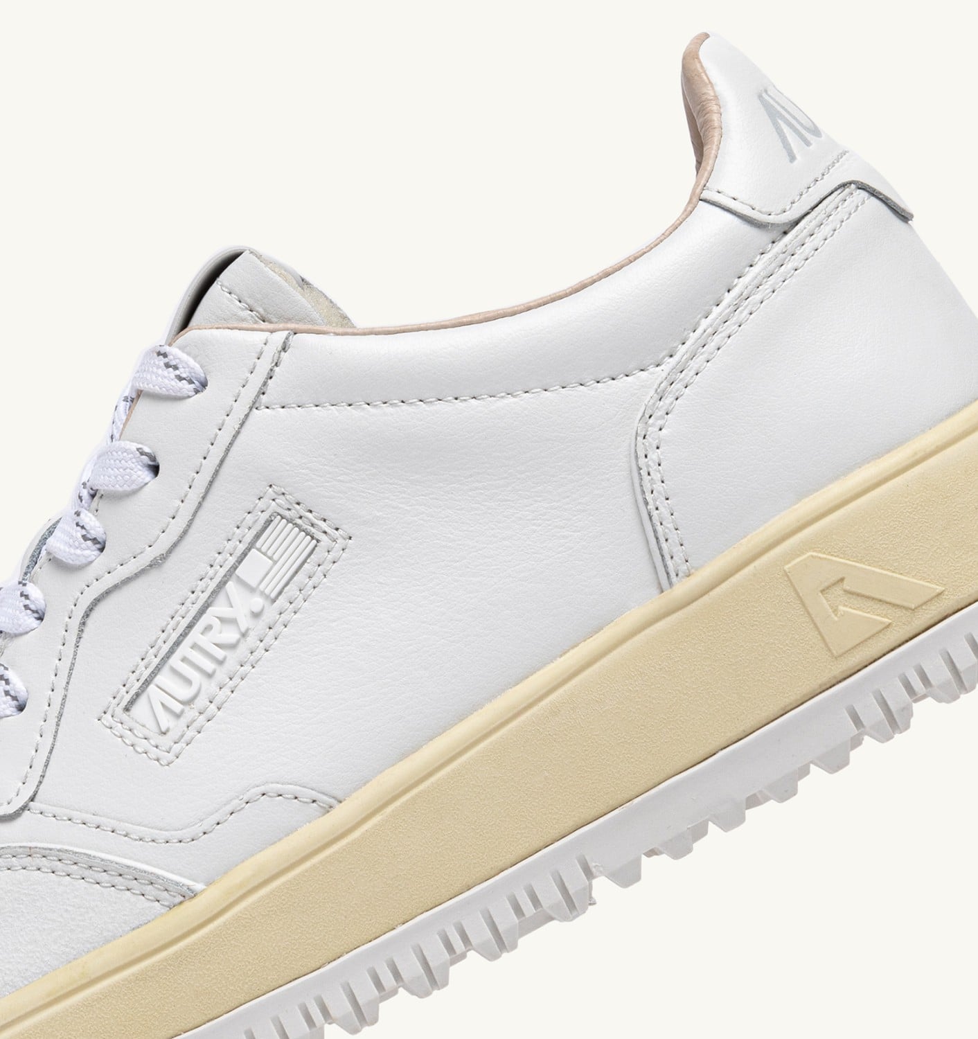 GOLF LOW SNEAKERS IN WHITE LEATHER