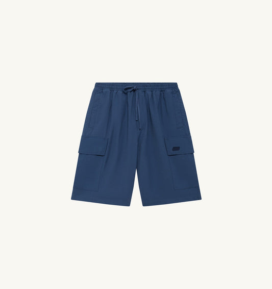 CARGO SHORTS MAN