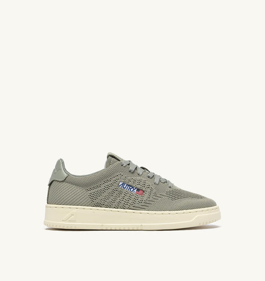 MEDALIST EASEKNIT LOW SNEAKERS IN SEA GRASS KNIT