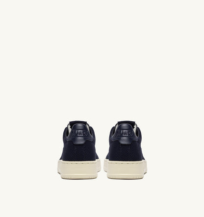 MEDALIST EASEKNIT LOW SNEAKERS IN SPACE BLUE KNIT