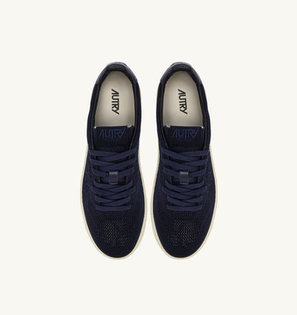 MEDALIST EASEKNIT LOW SNEAKERS IN SPACE BLUE KNIT