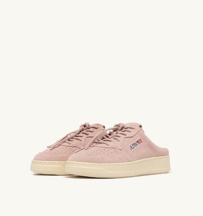 MEDALIST MULE SNEAKERS IN SILK SUEDE