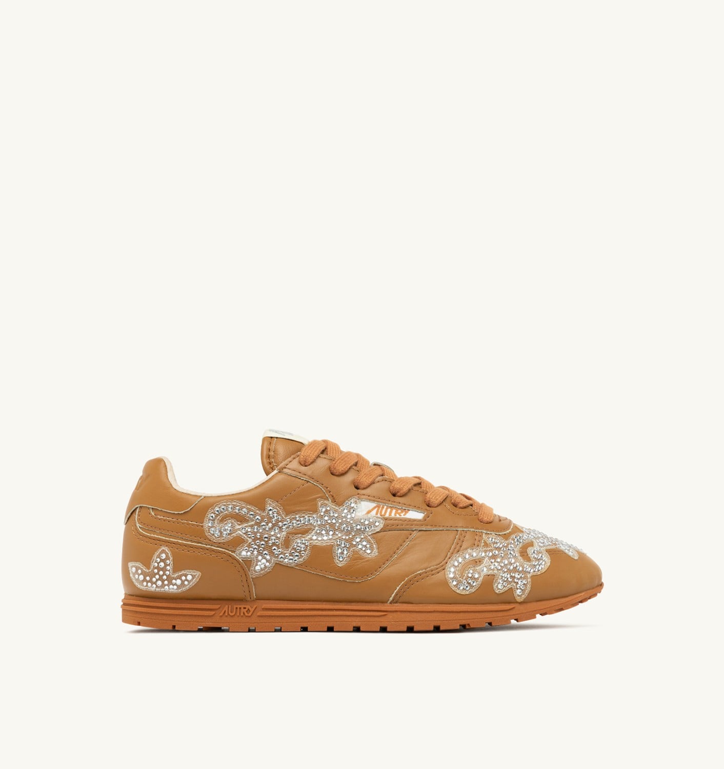 WINDSPIN SNEAKERS IN EARTH LEATHER WITH DECORATIONS