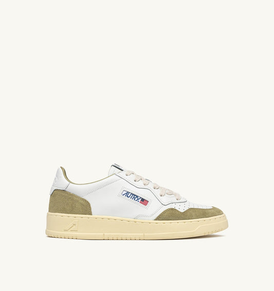 MEDALIST LOW SNEAKERS IN WHITE LEATHER AND GRAY GREEN SUEDE