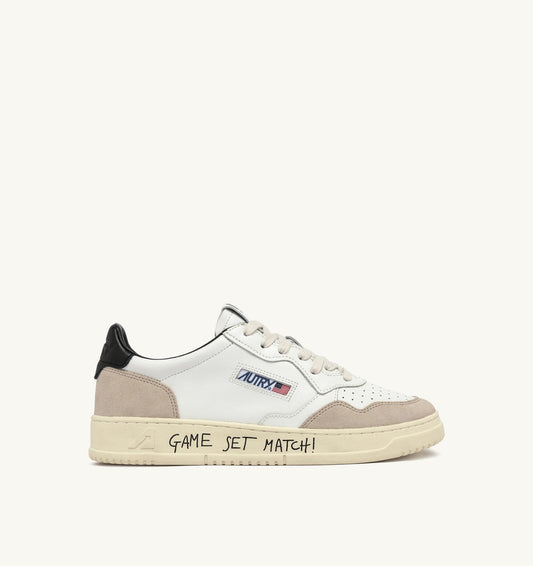 MEDALIST LOW SNEAKERS IN WHITE AND BLACK SUEDE AND LEATHER WITH LETTERING