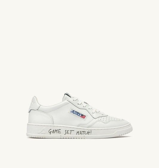 MEDALIST LOW SNEAKERS IN WHITE LEATHER WITH LETTERING