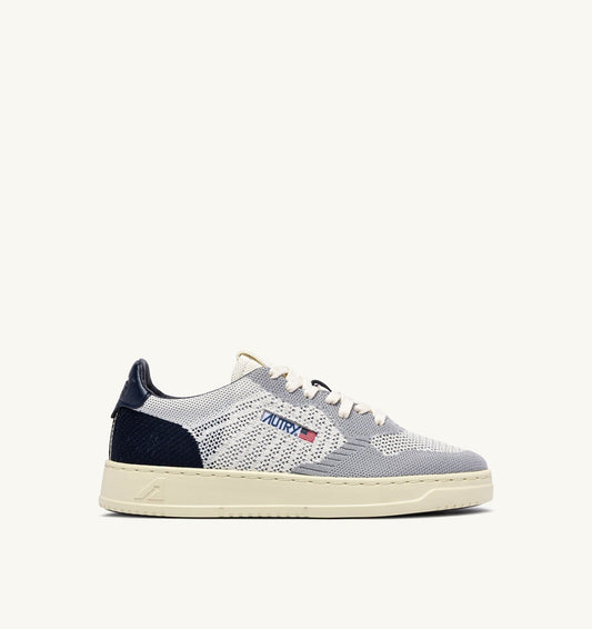 MEDALIST EASEKNIT LOW SNEAKERS IN IVORY WHITE SPACE AND LOFT KNIT