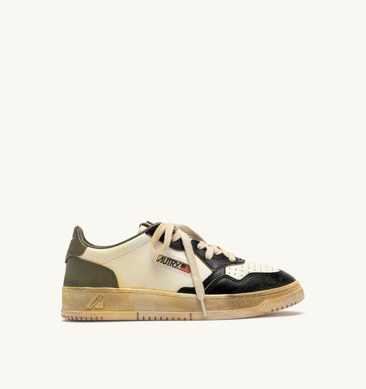 MEDALIST LOW SUPER VINTAGE SNEAKERS IN WHITE, COVERT GREEN AND BLACK LEATHER