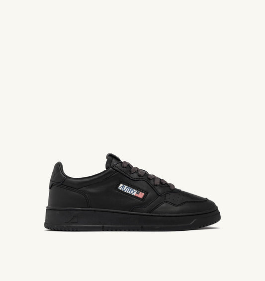 MEDALIST LOW SNEAKERS IN METEORITE LEATHER