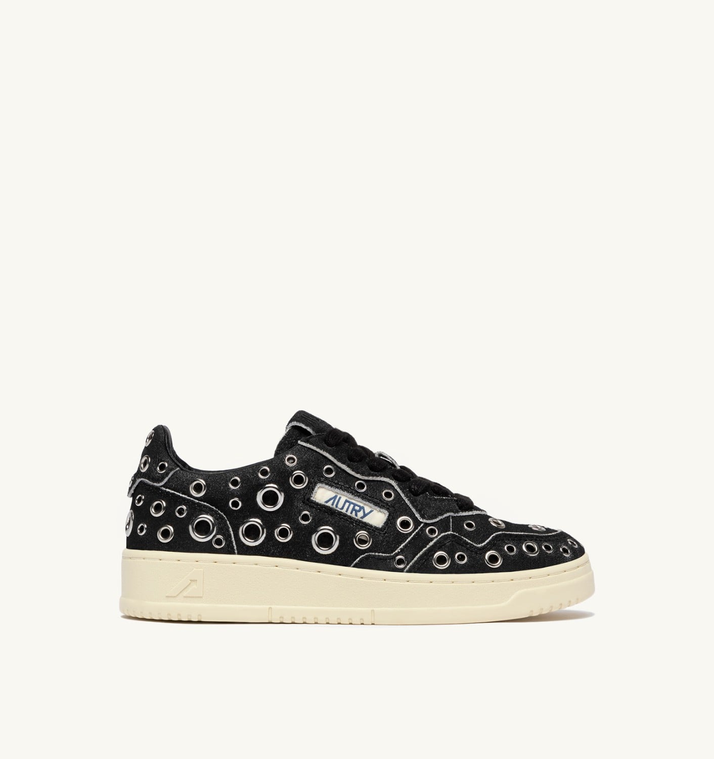 MEDALIST LOW SNEAKERS IN BLACK SUEDE WITH STUDS