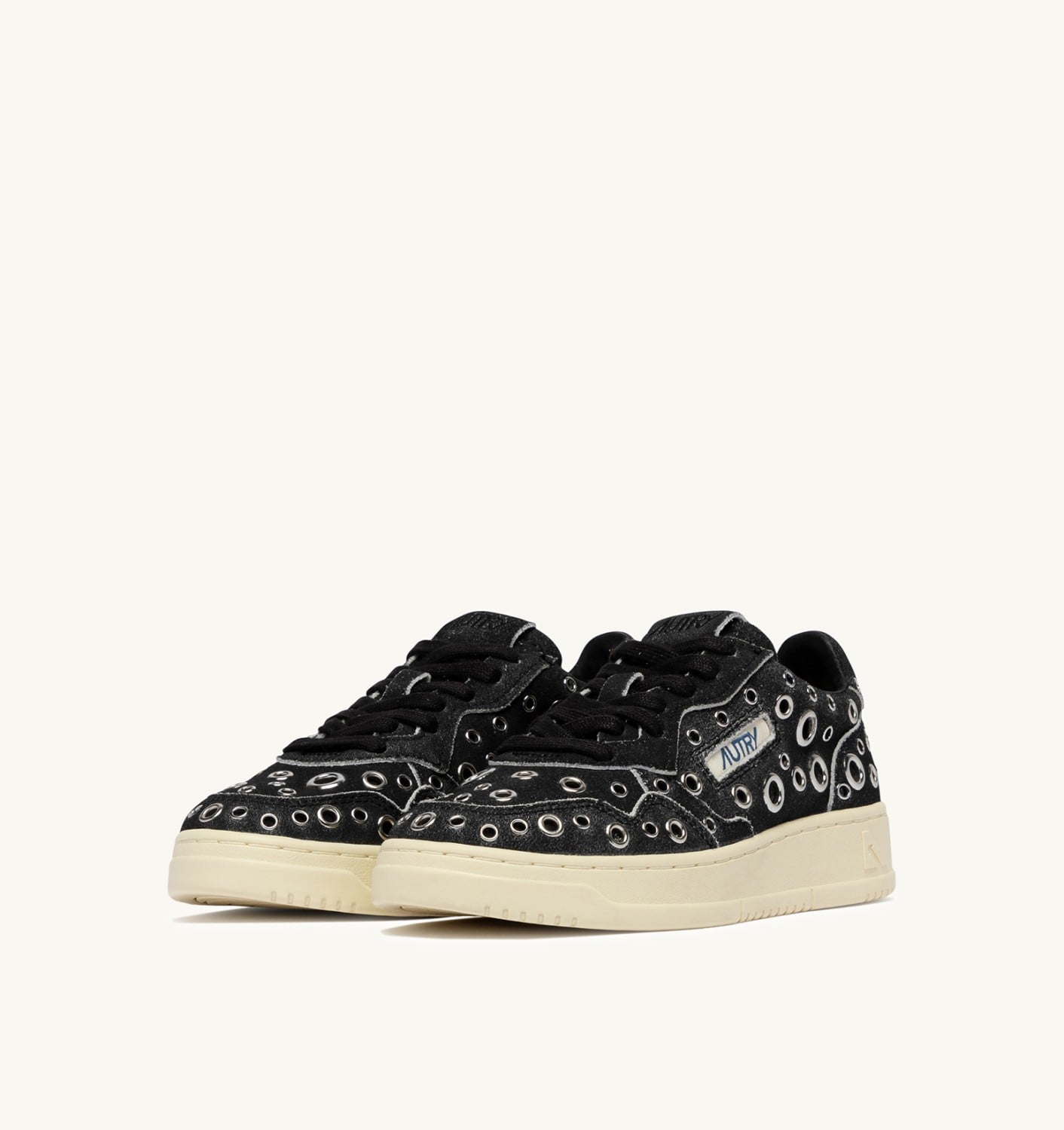 MEDALIST LOW SNEAKERS IN BLACK SUEDE WITH STUDS