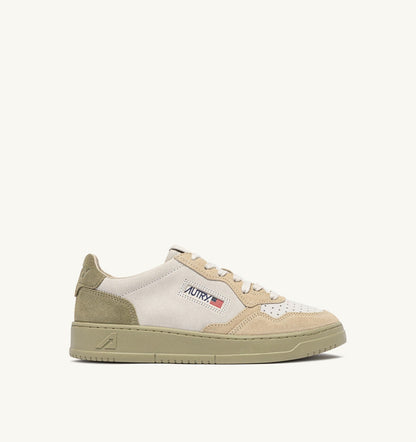 MEDALIST LOW TRICOLOR SNEAKERS IN SUEDE COLOR WHITE SAND AND GRAY GREEN