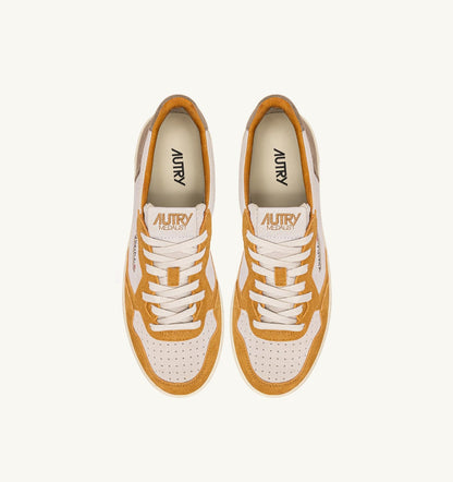MEDALIST LOW TRICOLOR SNEAKERS IN SUEDE COLOR ANTELOPE WHITE AND BROWN MUSCAT