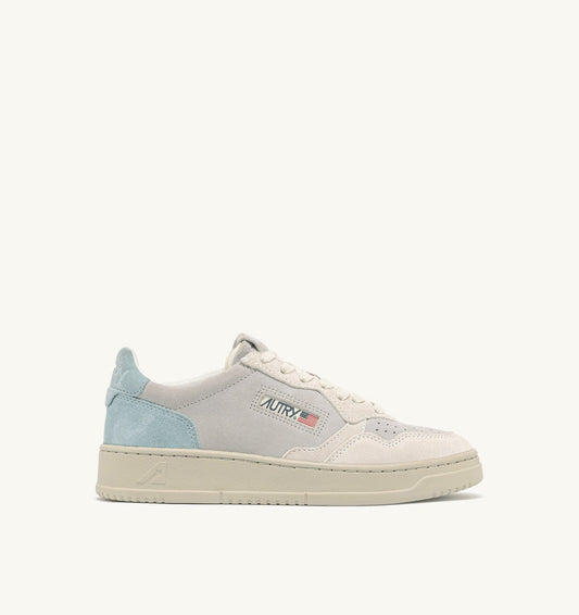 MEDALIST LOW TRICOLOR SNEAKERS IN SUEDE COLOR WHITE SKY AND LOFT