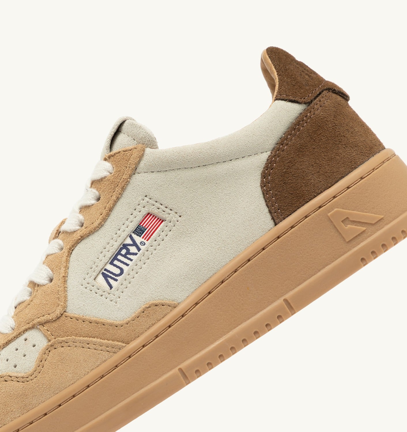 MEDALIST LOW TRICOLOR SNEAKERS IN SUEDE COLOR TUNDRA EGG AND PEANUT