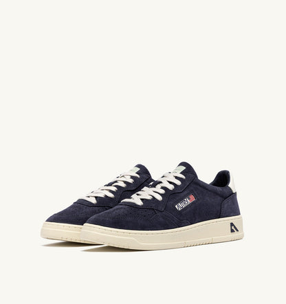 MEDALIST LOW SNEAKERS IN SPACE AND WHITE SUEDE