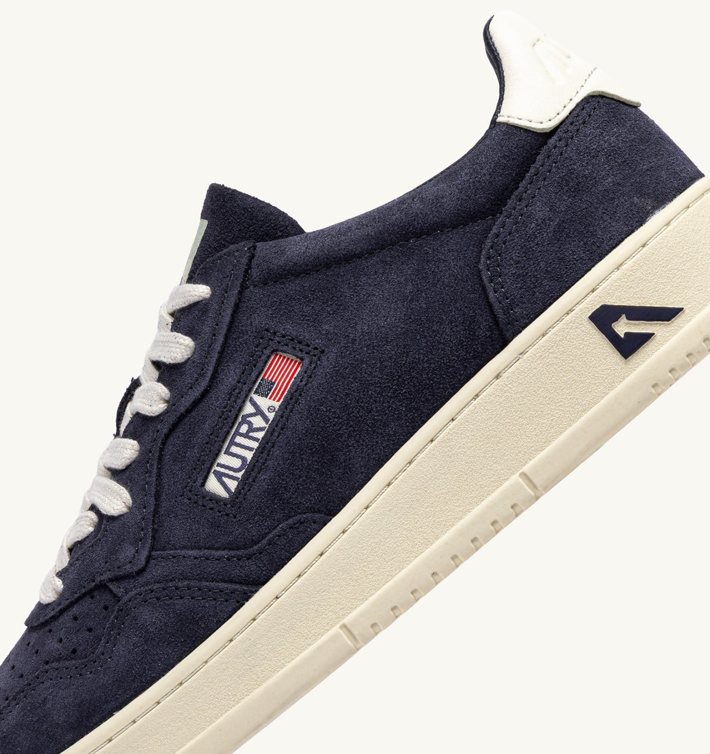 MEDALIST LOW SNEAKERS IN SPACE AND WHITE SUEDE