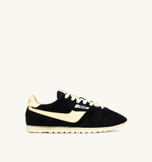 WINDSPIN SNEAKERS IN BLACK AND RUTABAGA SUEDE AND LEATHER