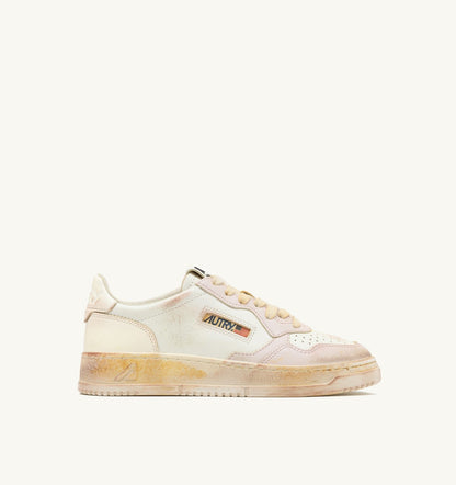 MEDALIST LOW SUPER VINTAGE SNEAKERS IN VANILLA WHITE AND MAUVE LEATHER